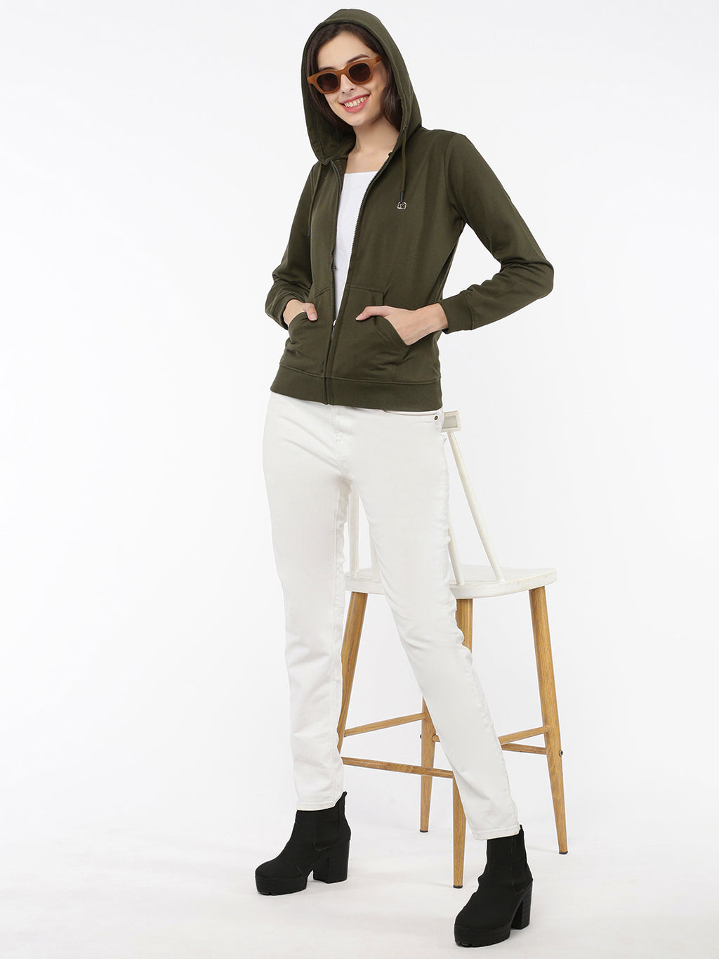 Softline SL3005 Women's Zipper Hoodie Pack Of 1