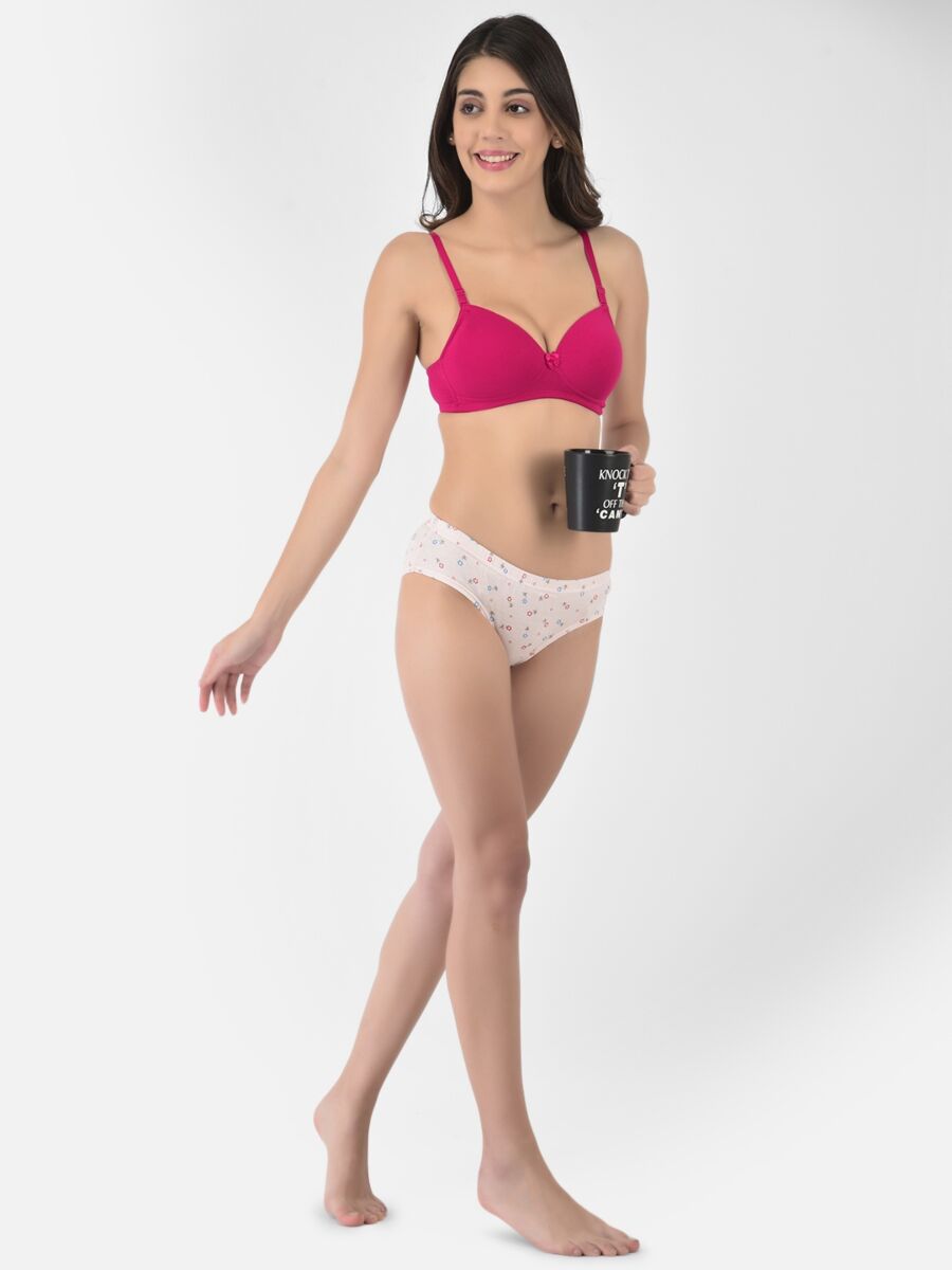 Softline Women's Padded Wire Free T-Shirt Bra in Cotton Stretch Fabric with Elastic Straps, Full Cup design, and Hook Closure (2059)