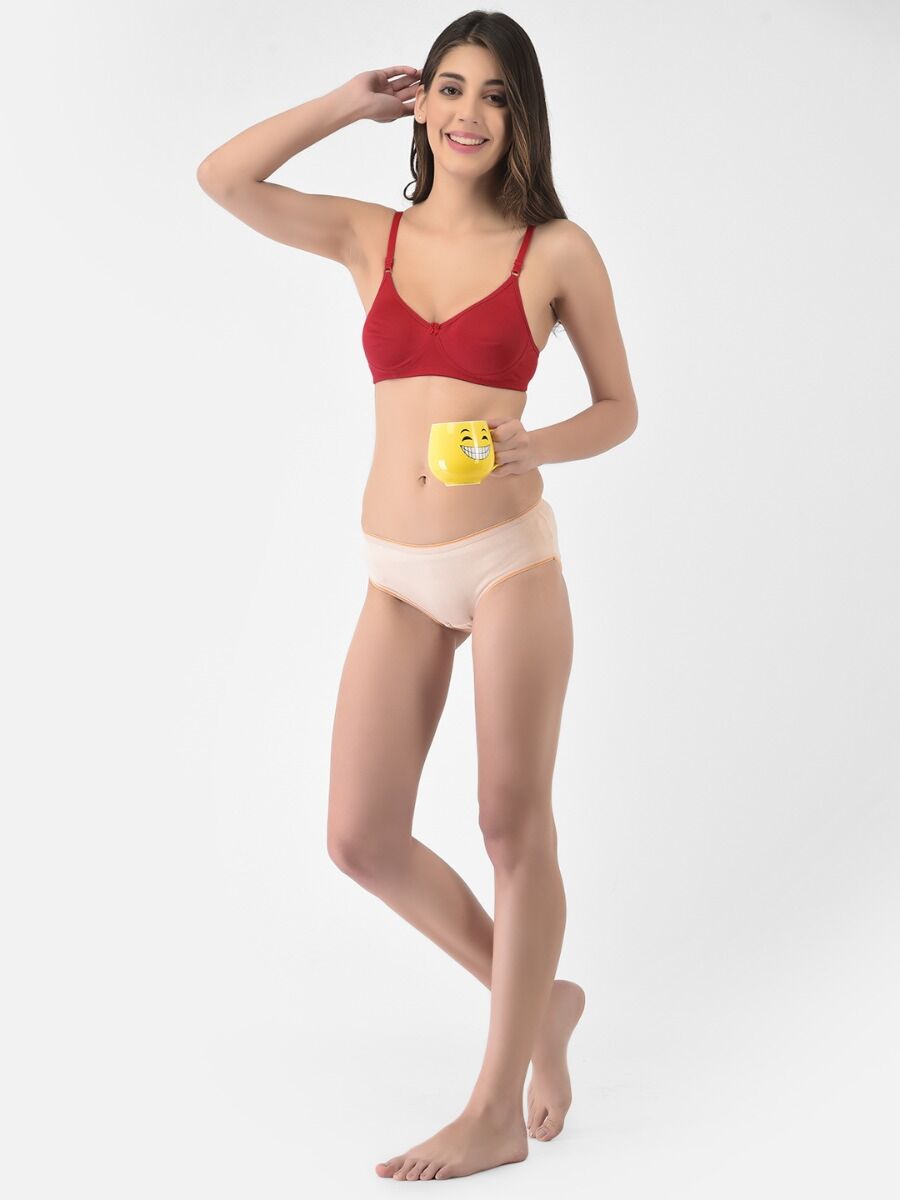 Softline Women's Non Padded Wire Free T-shirt Bra in Cotton Poly Fabric with Elastic Straps, Double Layered Moulded Cups, and Hook Closure