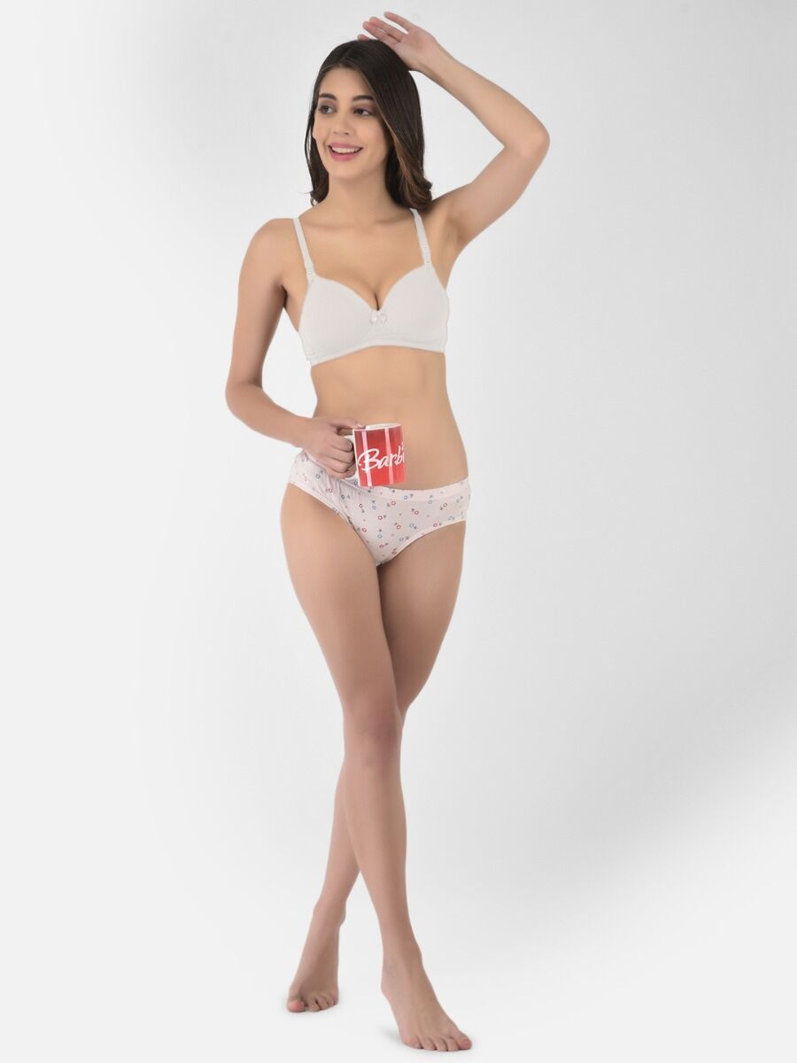 Softline Women's Padded Wire Free T-Shirt Bra in Cotton Stretch Fabric with Elastic Straps, Full Cup design, and Hook Closure