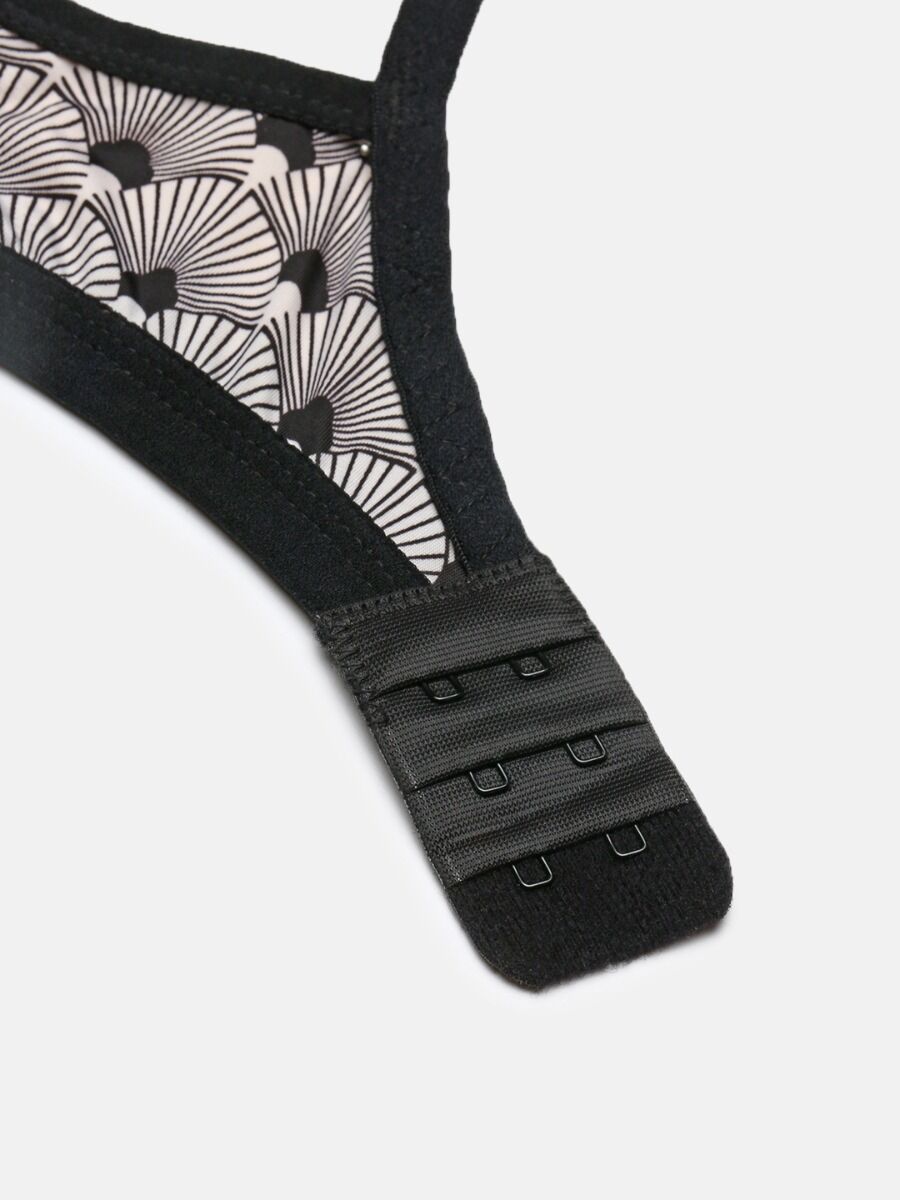 Softline Women's Padded Wire Free Bra in Spandex Nylon Fabric with Elastic Straps and Hook Closure