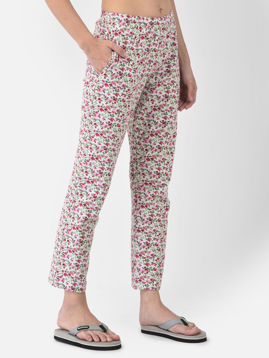 Softline Women's Regular Printed Pyjamas in 100% Cotton Faric with a Relaxed Fit, Full Length, and Elastic Waistband