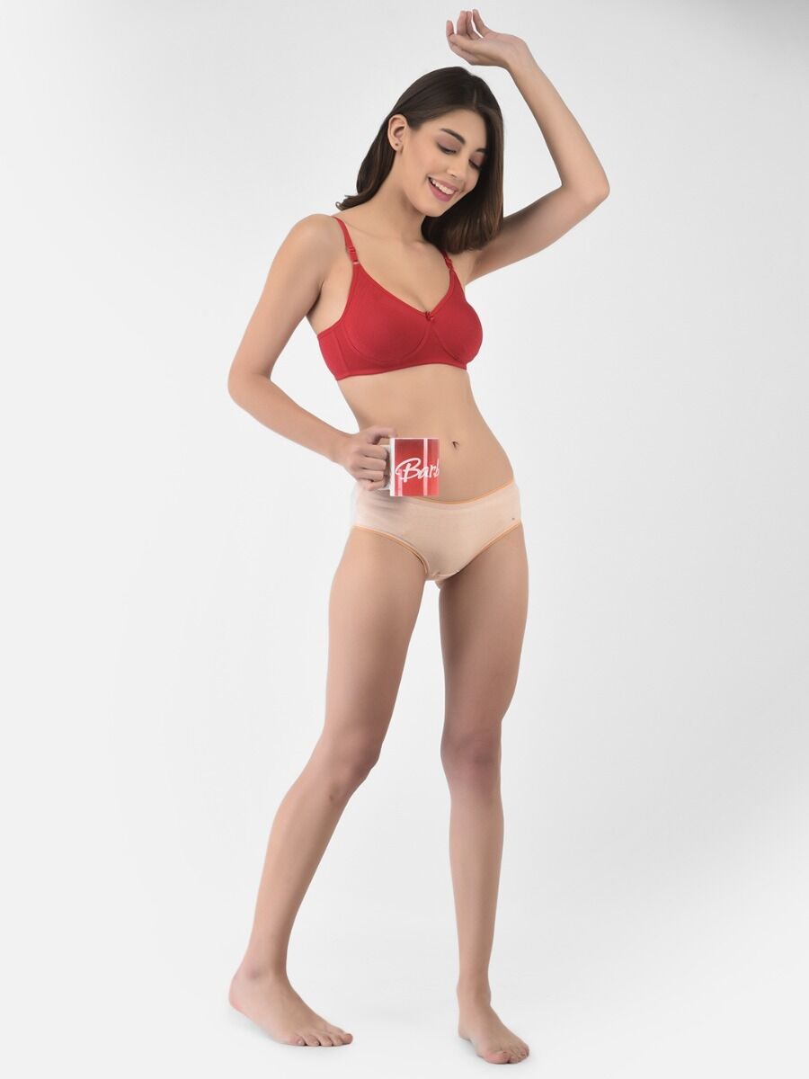 Softline Women's Non Padded Wire Free Bra in Cotton Stretch Fabric with Elastic Straps, Full Cup design, and Hook Closure