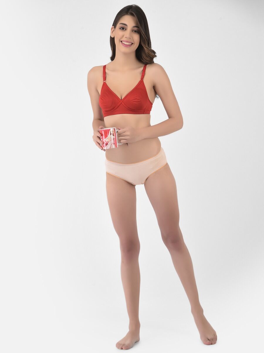 Softline Women's Non Padded Wire Free T-shirt Bra in Cotton Poly Fabric with Cross Neck Elastic Straps, Full Cup design, and Hook Closure